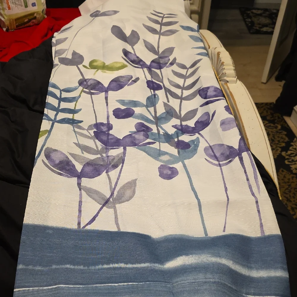 Floral and Striped Shower Curtainl Set